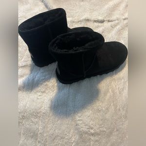 Size 10 black bear paw boots